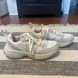 Veja Venturi Sneakers